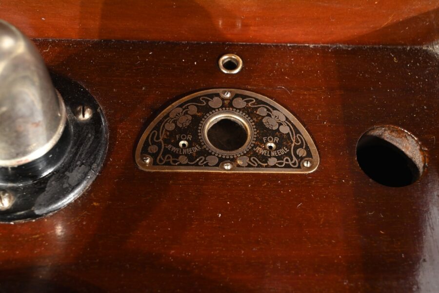 Phonographe Silvertone, Model VII, en Acajou – 1920 – Image 17