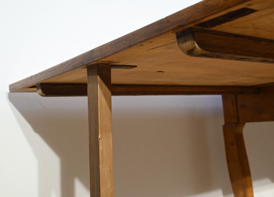 Table Régionale en Merisier, style Louis XV – Milieu XIXe – Image 12