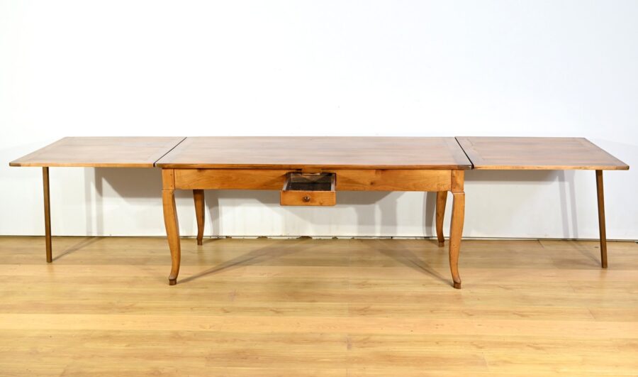 Table Régionale en Merisier, style Louis XV – Milieu XIXe – Image 8