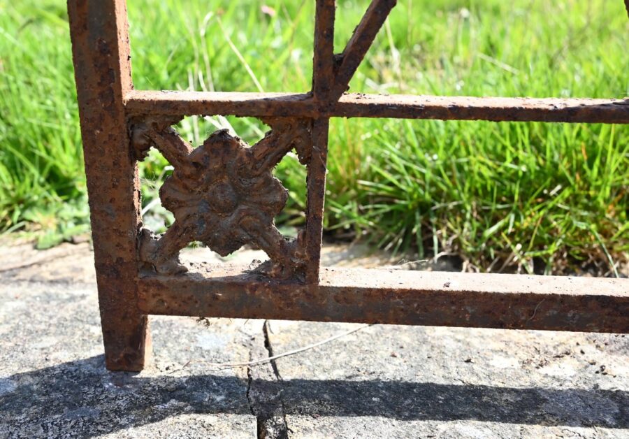 Garde-Corps de Fenêtre en Fer Forgé et Fonte – 2ème Partie XVIIIe – Image 14