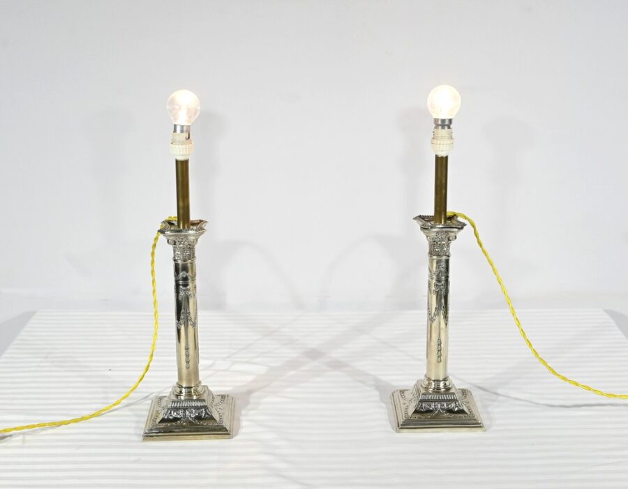 Paire de Flambeaux Électrifiés en Métal Argenté – Milieu XIXe