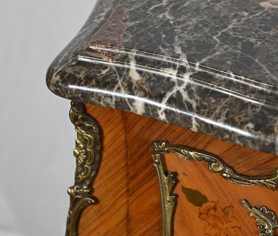 Paire de Chevets en Bois de Rose et Marqueteries, style Louis XV - Milieu XXe – Image 7