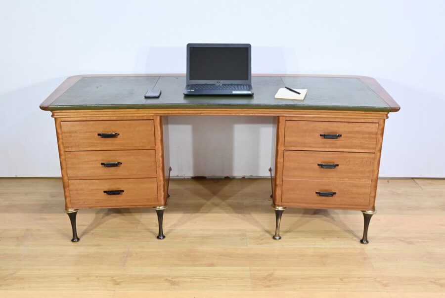 Bureau d’Architecte en Acajou – 1970