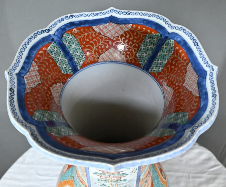 Important Vase Arita en Porcelaine, ère Meiji, Japon – Fin XIXe – Image 5
