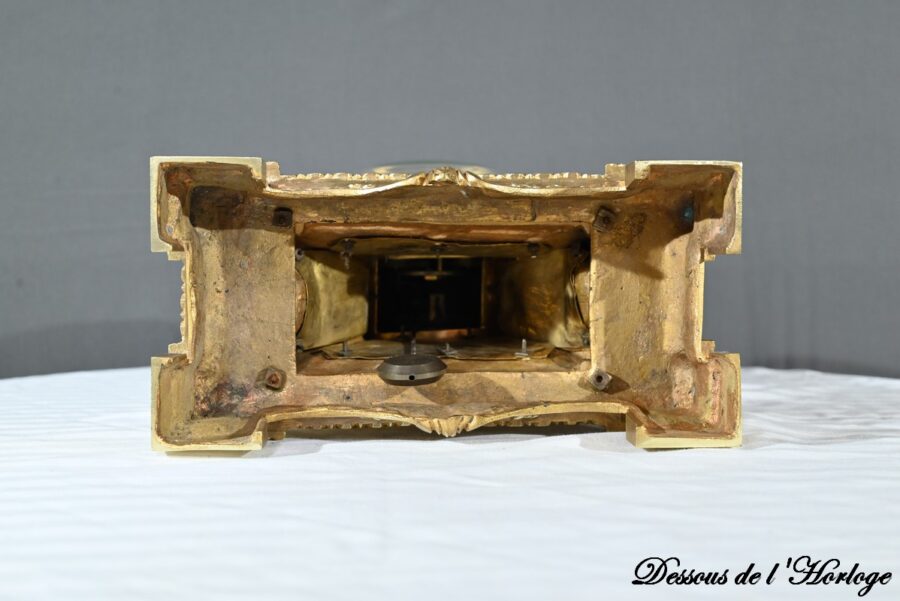 Pendule en Bronze, signée G.Philippe Palais Royal – 1870 – Image 33