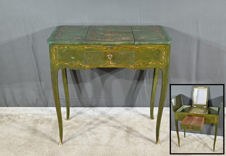 Petite Coiffeuse en Chêne Peint, style Louis XV – Fin XVIIIe