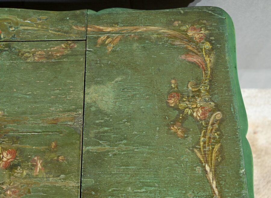 Petite Coiffeuse en Chêne Peint, style Louis XV – Fin XVIIIe – Image 11