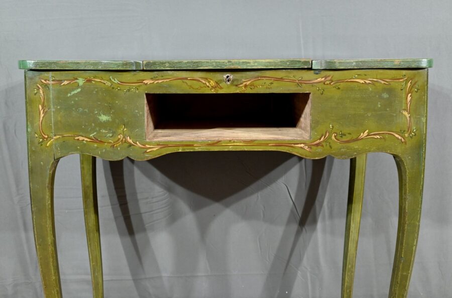 Petite Coiffeuse en Chêne Peint, style Louis XV – Fin XVIIIe – Image 35