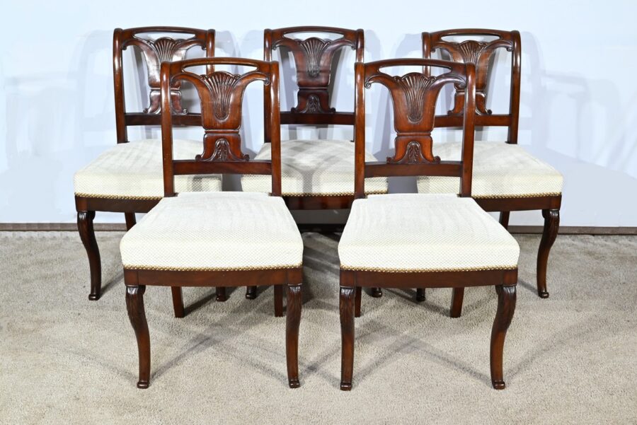 Suite de 5 Chaises en Acajou de Cuba, époque Restauration – Début XIXe