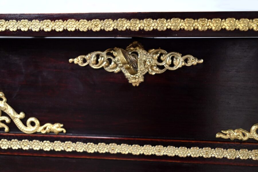 Table Vitrine de Milieu en Acajou Teinté, style Louis XV, époque Napoléon III – Milieu XIXe – Image 14