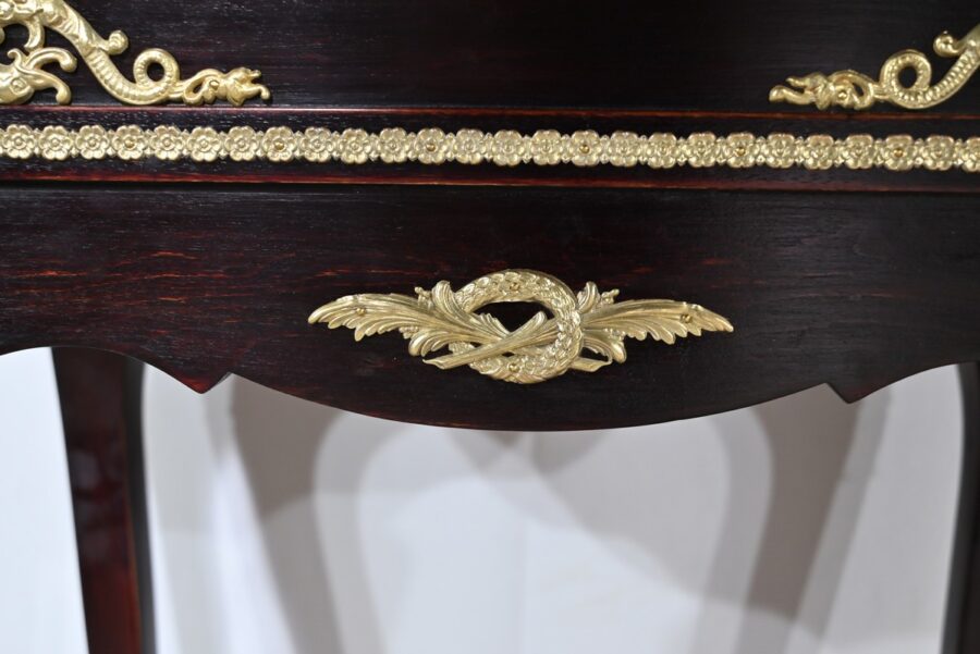 Table Vitrine de Milieu en Acajou Teinté, style Louis XV, époque Napoléon III – Milieu XIXe – Image 15