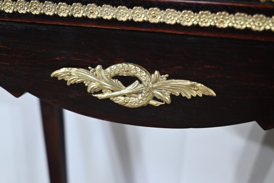 Table Vitrine de Milieu en Acajou Teinté, style Louis XV, époque Napoléon III – Milieu XIXe – Image 18