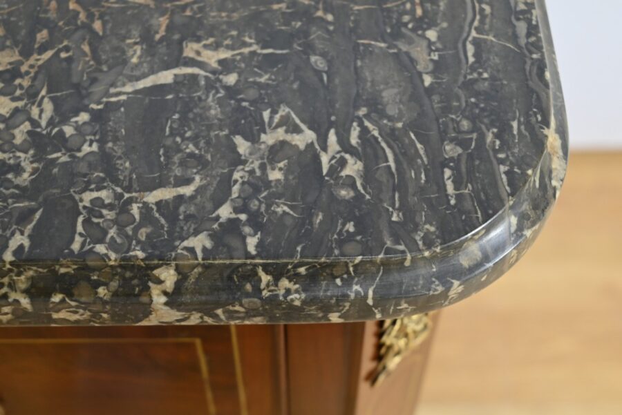 Rare Commode en Acajou, époque Louis XVI – 2ème partie XVIIIe – Image 7