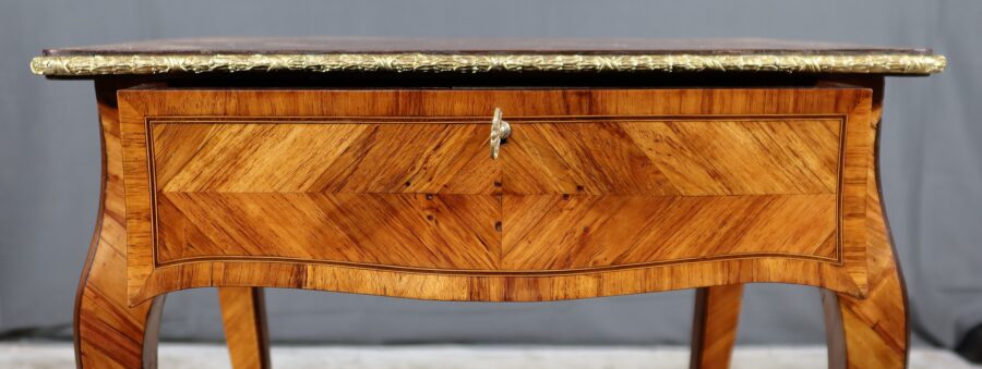 Petite Table de Salon en Bois Précieux, style Louis XV - 1ère partie XIXe – Image 7