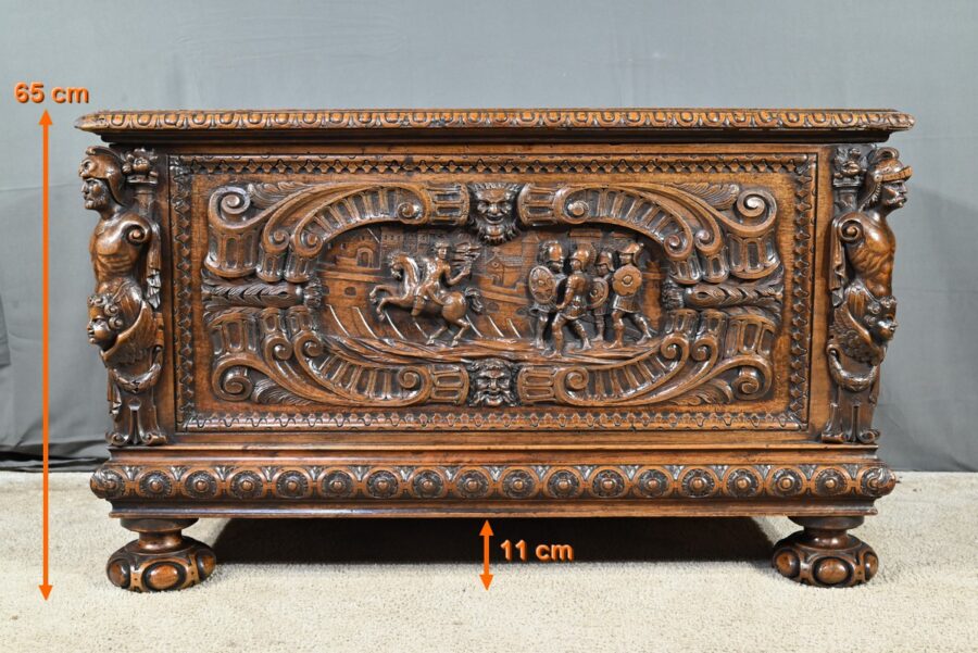 Coffre Français en Noyer, style Renaissance Italienne – Fin XVIIIe – Image 32