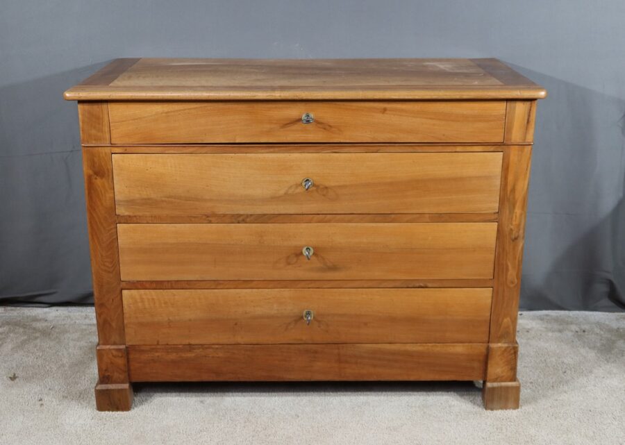Commode en Noyer, époque Restauration - 1ère Partie XIXe
