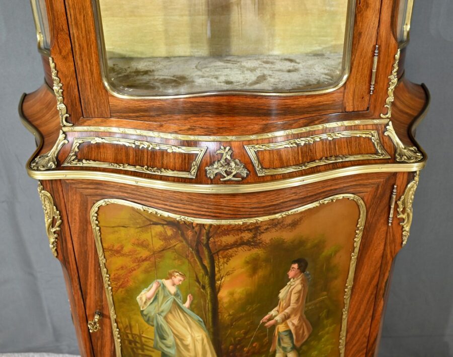 Meuble Vitrine en Palissandre, style Louis XV / Louis XVI, époque Napoléon III – Milieu XIXe – Image 8