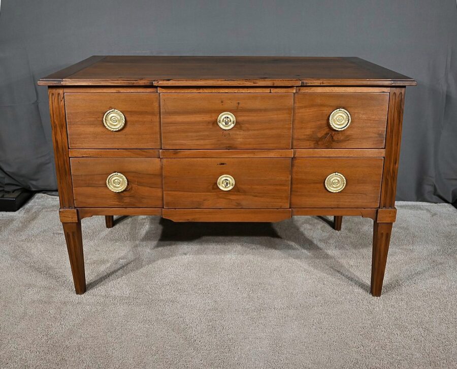 Commode Sauteuse en Noyer, époque Louis XVI - Fin XVIIIe – Image 7