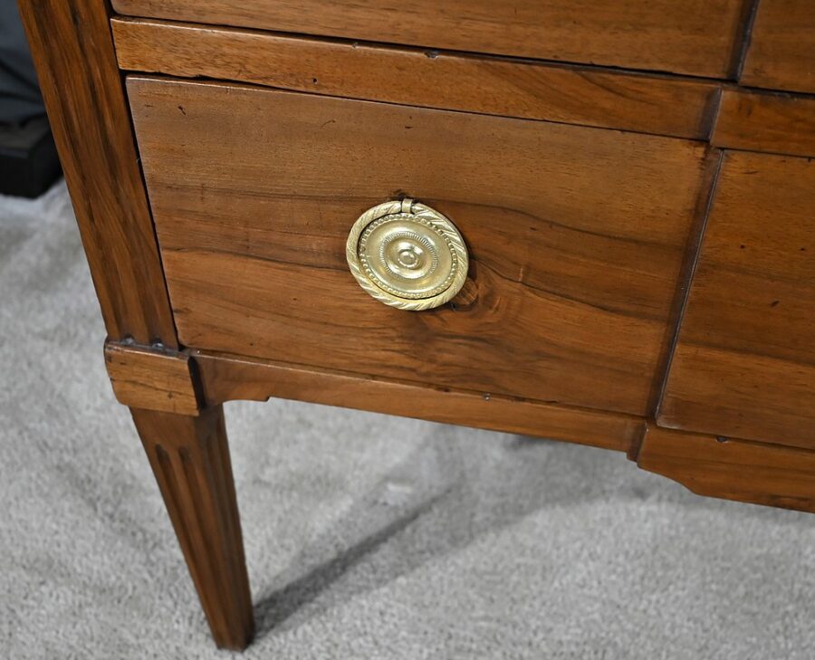 Commode Sauteuse en Noyer, époque Louis XVI - Fin XVIIIe – Image 9