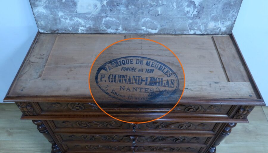 Commode en Noyer P. Guinand-Leglas, style Rennaissance - 1920 – Image 28