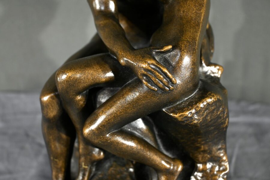 Sculpture en Résine « Le Baiser », d’après A.Rodin – 2ème partie XXe – Image 9