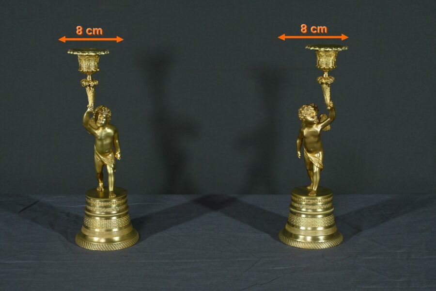 Paire de Bougeoirs en Bronze Doré – Milieu XIXe – Image 24