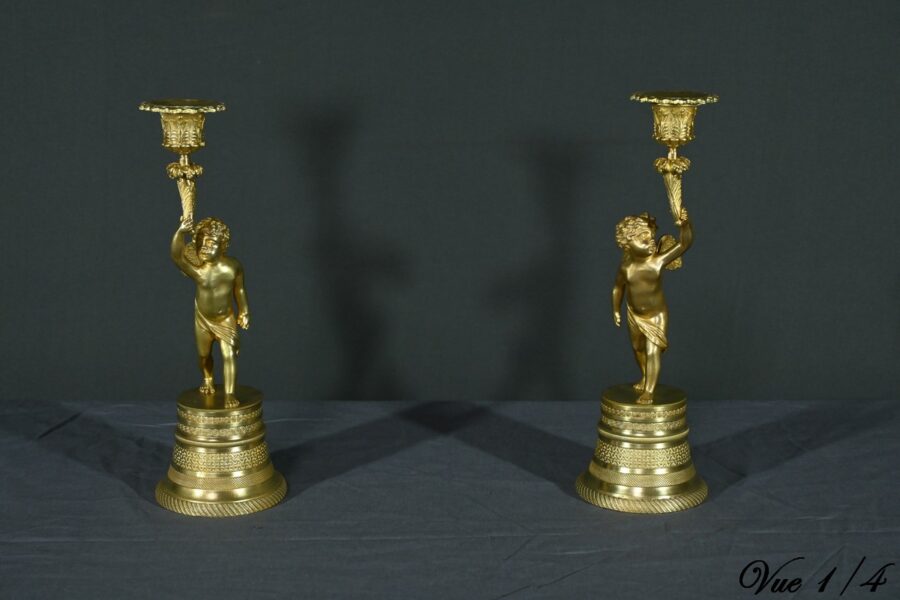Paire de Bougeoirs en Bronze Doré – Milieu XIXe – Image 4