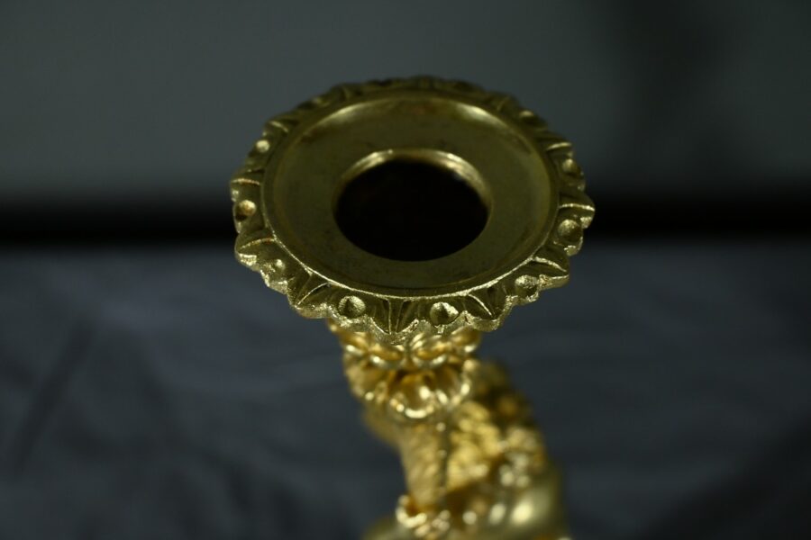 Paire de Bougeoirs en Bronze Doré – Milieu XIXe – Image 7