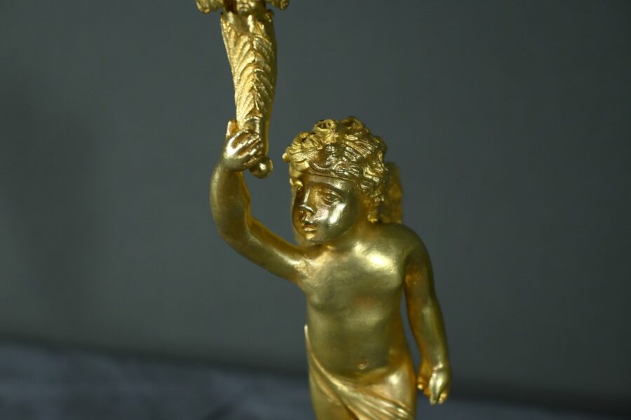 Paire de Bougeoirs en Bronze Doré – Milieu XIXe – Image 8