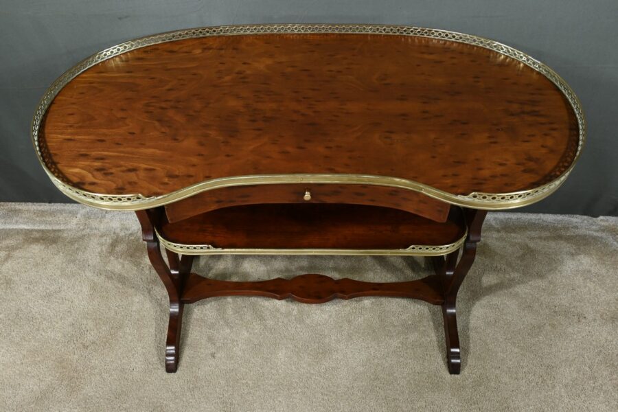 Table Rognon en Moucheté d’Acajou, estampillée “L’escalier de Cristal” – Fin XIXe – Image 5