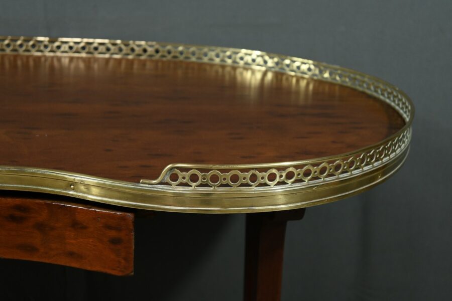 Table Rognon en Moucheté d’Acajou, estampillée “L’escalier de Cristal” – Fin XIXe – Image 8
