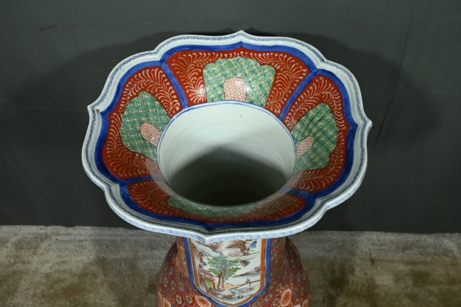 Vase en Porcelaine du Japon, époque Meiji – Fin XIXe – Image 5