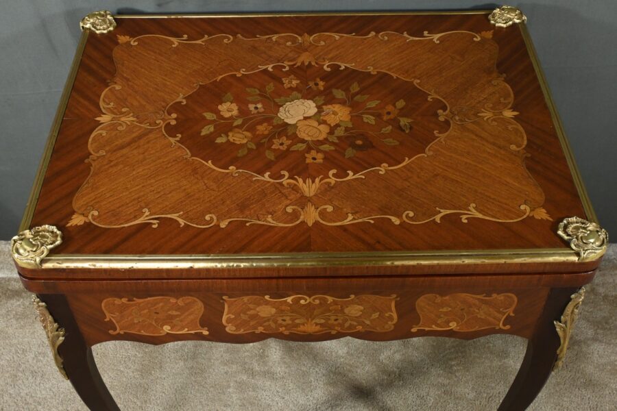Table de Jeux en Acajou, style Transition Louis XV/Louis XVI – Fin XIXe – Image 9