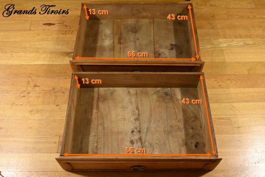 Petite Commode en Frêne, Transition Louis XIV/Louis XV - Fin XVIIIe – Image 21