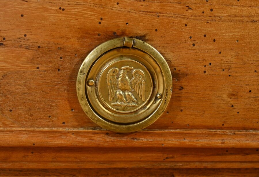 Petite Commode en Frêne, Transition Louis XIV/Louis XV - Fin XVIIIe – Image 8