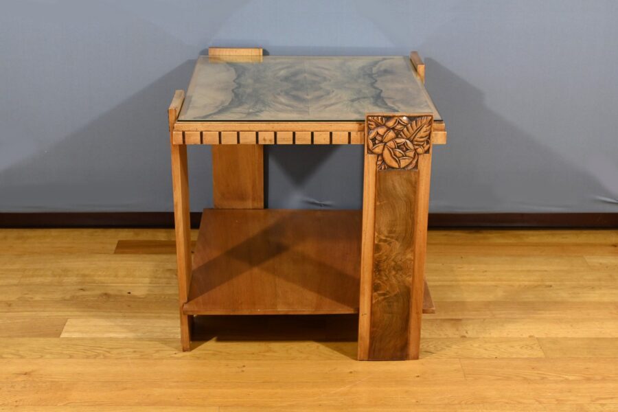 Table Basse en Noyer, Art Déco - 1930