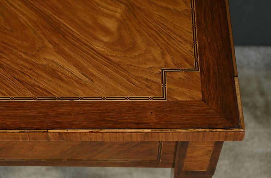 Petite Table Bureau en Marqueterie, style Louis XVI - 2ème partie XIXe – Image 9