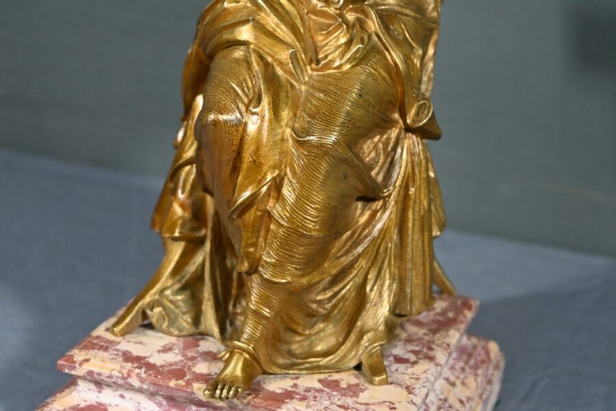 Bronze à Patine Dorée "La Couture" - Début XXe – Image 10