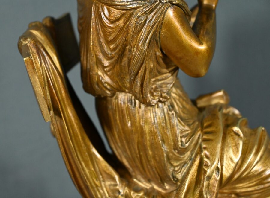 Bronze à Patine Dorée "La Couture" - Début XXe – Image 16