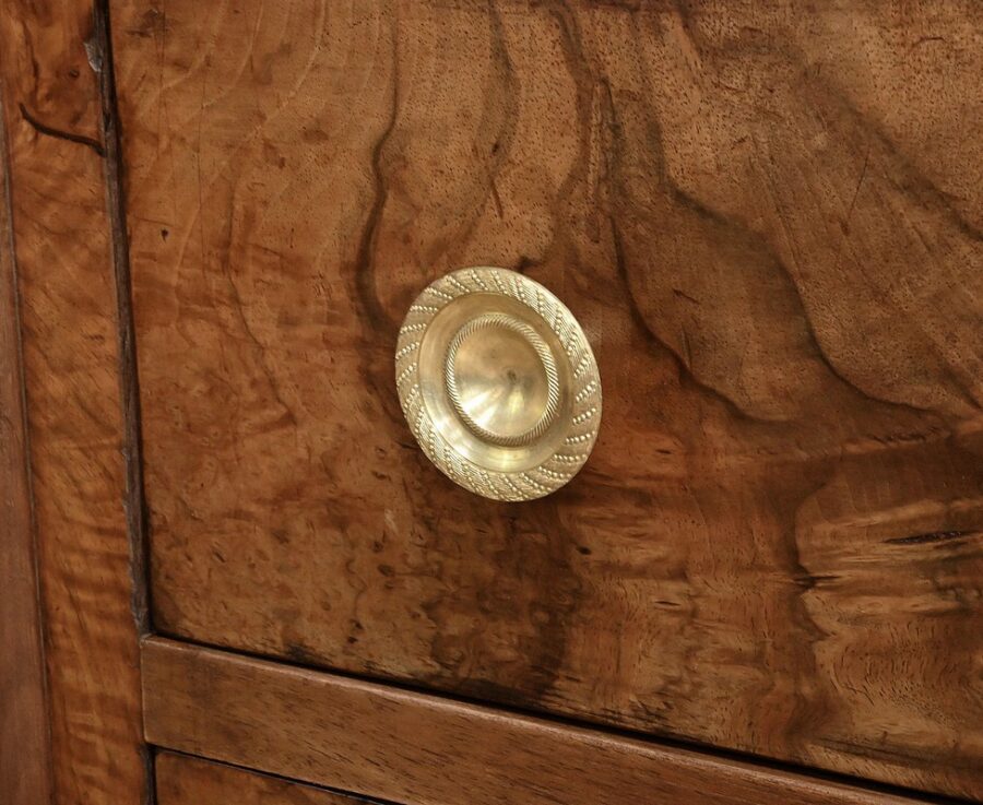Commode en Ronce de Noyer, époque Restauration - 1re partie XIXe – Image 10