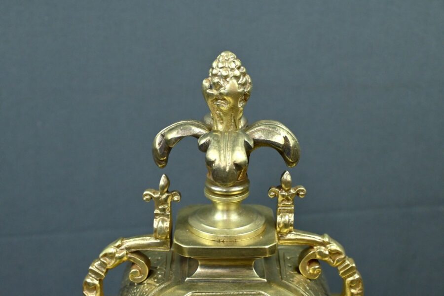 Pendule en Bronze Doré, style Louis XIV – Milieu XXe – Image 5