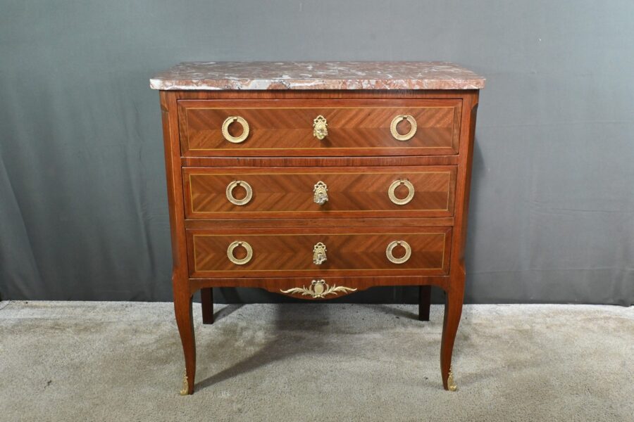 Petite Commode en Acajou - 1ère partie XXe