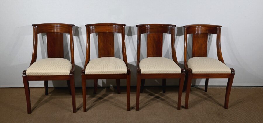 Suite de 4 Chaises Gondole en Acajou - Début XXe