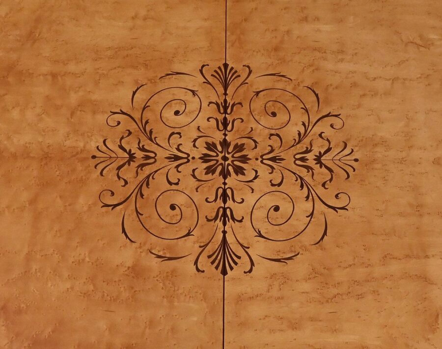 Table Ronde à Allonges en Érable moucheté, style Charles X - 1940 – Image 6