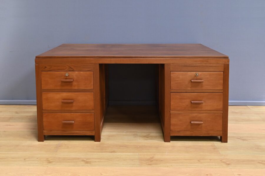 Bureau de Commerce en Teck - 1930