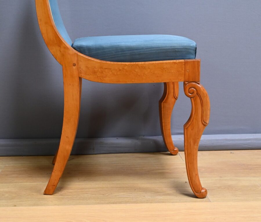 Suite de 6 Chaises en Erable et Merisier, style Charles X – Milieu XXe – Image 19