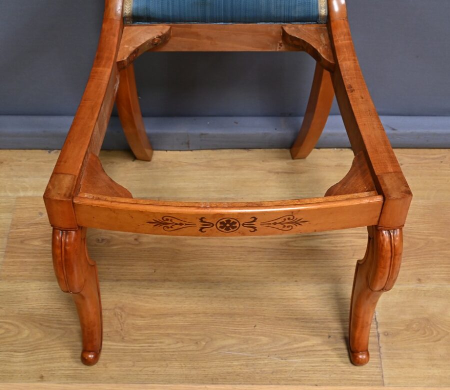 Suite de 6 Chaises en Erable et Merisier, style Charles X – Milieu XXe – Image 21