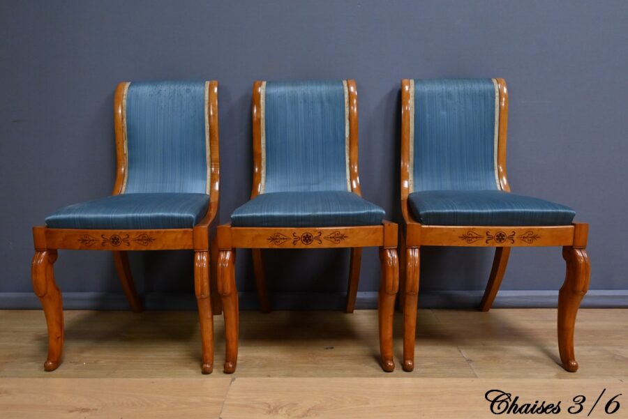 Suite de 6 Chaises en Erable et Merisier, style Charles X – Milieu XXe – Image 4