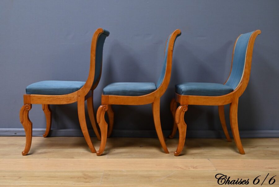 Suite de 6 Chaises en Erable et Merisier, style Charles X – Milieu XXe – Image 9