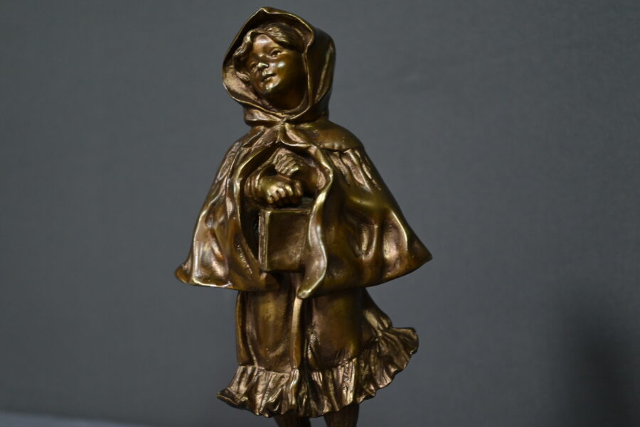 Bronze « L’Ecolière », signé Tremo – Début XXe – Image 6